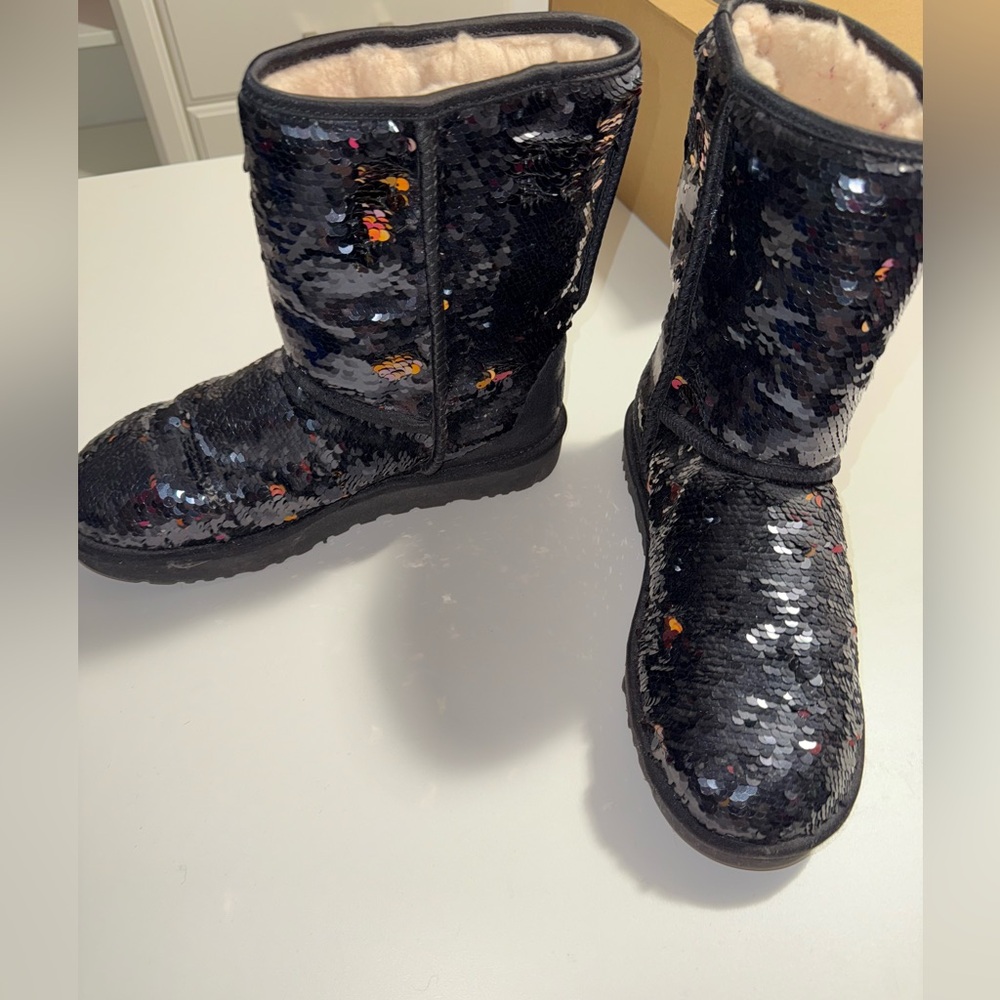 Sequin UGGS size 11 - Picture 4 of 7